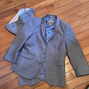 Appaman boys light grey suit size 6